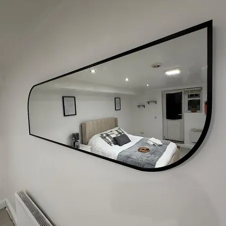 Lejlighed The Hideaway#2 Studio, 1 Mile To City, Parking & Wifi
