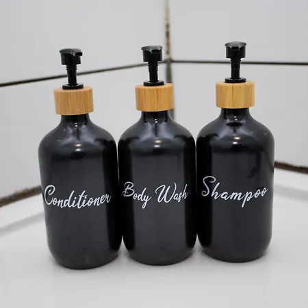 The Hideaway#2 Studio, 1 Mile To City, Parking & Wifi * 利兹