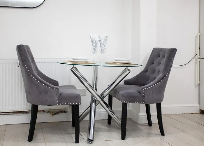 Appartement The Hideaway#2 Studio, 1 Mile To City, Parking & Wifi