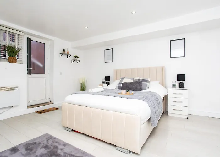 The Hideaway#2 Studio, 1 Mile To City, Parking & Wifi Lägenhet